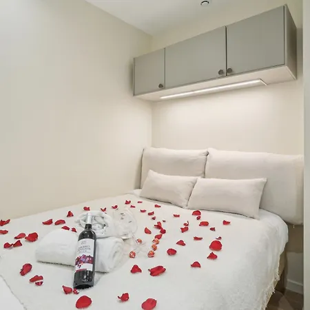 Apartment Lavie Maison Ac Hot Tub Montmartre Paris